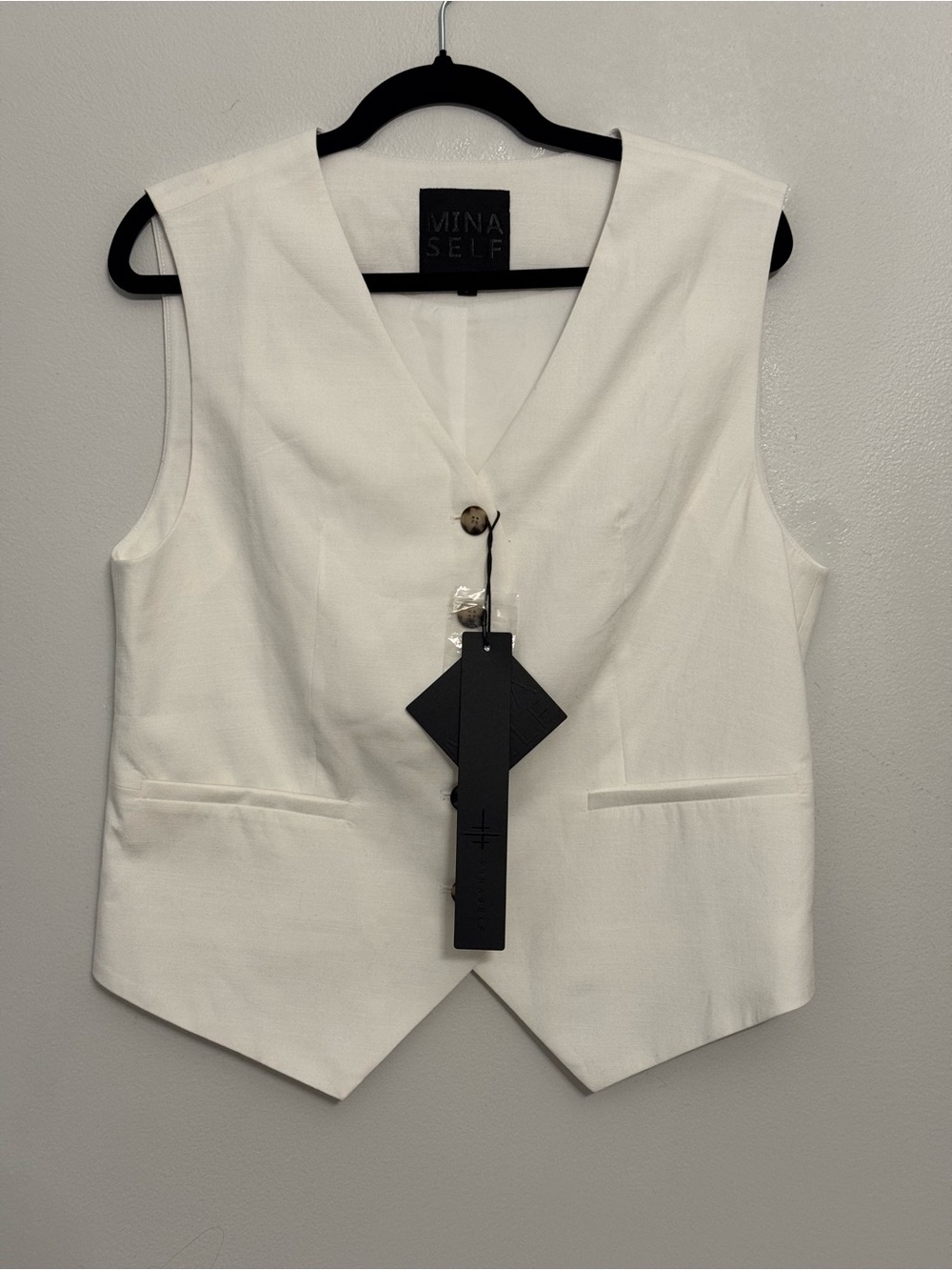 Mina Self Women's Cream Tailored Vest